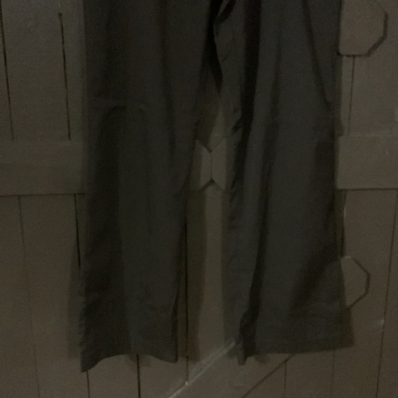 Burberry- woman’s dress pants - Picture 2 of 8